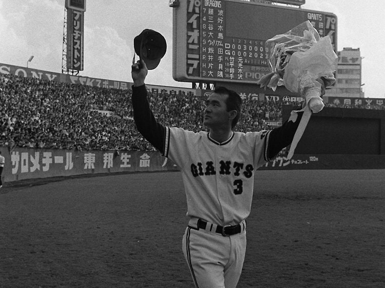 スタンドでは「ビールなんか飲んでる場合じゃないだろ！」ベテラン記者