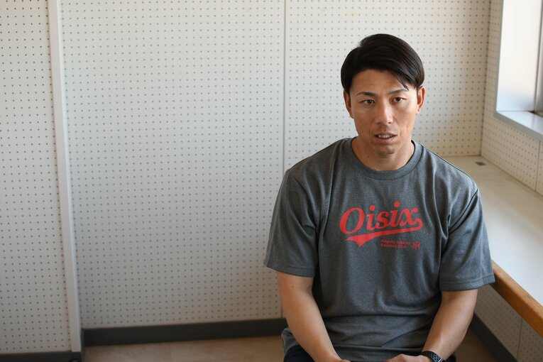 インタビューに答える現在の伊藤隼太　©NumberWeb