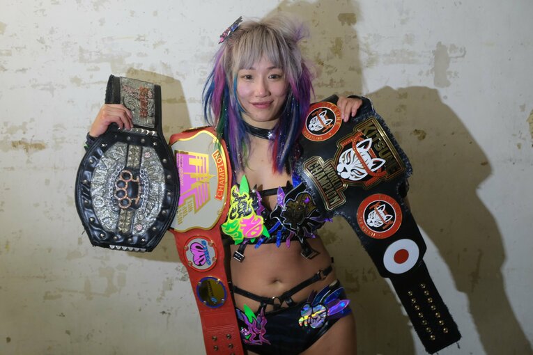 「スターダムをクビになって…」人気女子プロレスラーが初告白　ウナギ・サヤカ“超満員の自主興行”に密着して感じた「不思議な風格」(15)