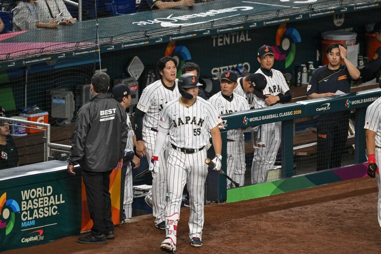WBCベネズエラ戦、大谷がベンチなどで見せていた必死の表情（写真は右に続きます）　©Nanae Suzuki