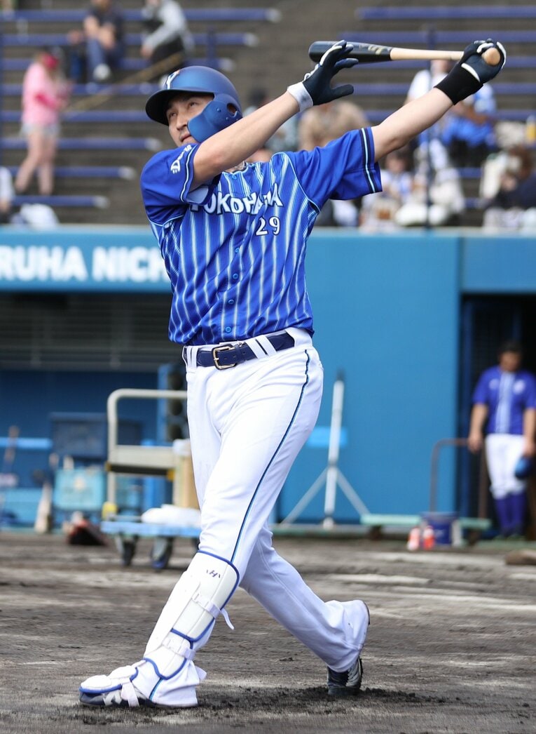 今季こそという思いを胸にキャンプで練習に励む伊藤　©JIJI PRESS