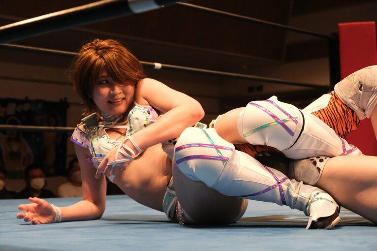 安納サオリ「誰よりも目立って、一目惚れさせる」 華やかさの裏で、人気女子プロレスラーが明かした“苦悩と決意”「遠慮なんかしてられない」(38)