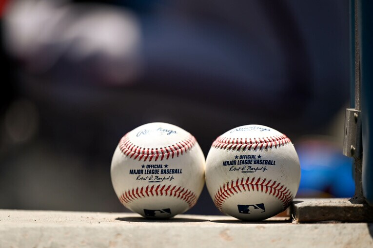 今季のMLB公式球　©Getty Images