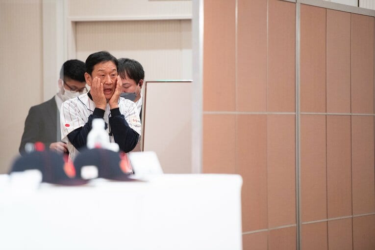 舞台袖の光景　©Nanae Suzuki