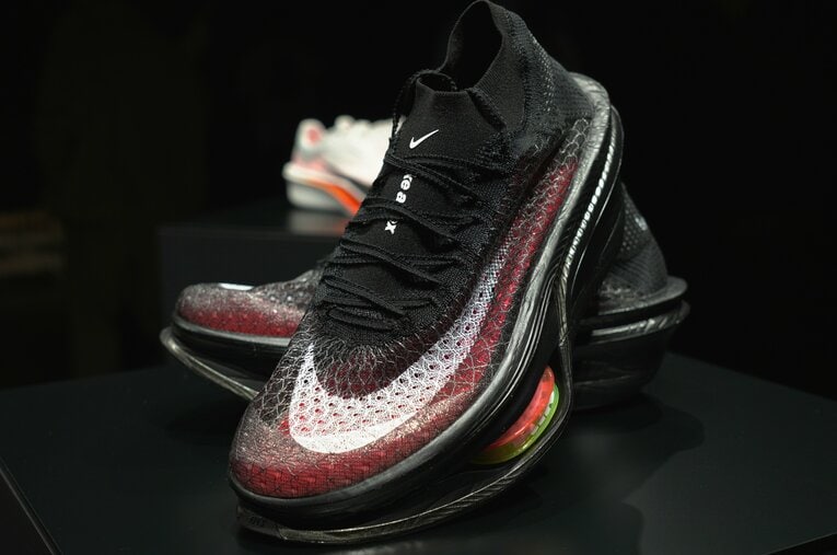 NIKEの新作厚底レーシングシューズ「APEX」 ／ photograph by Yuki Suenaga