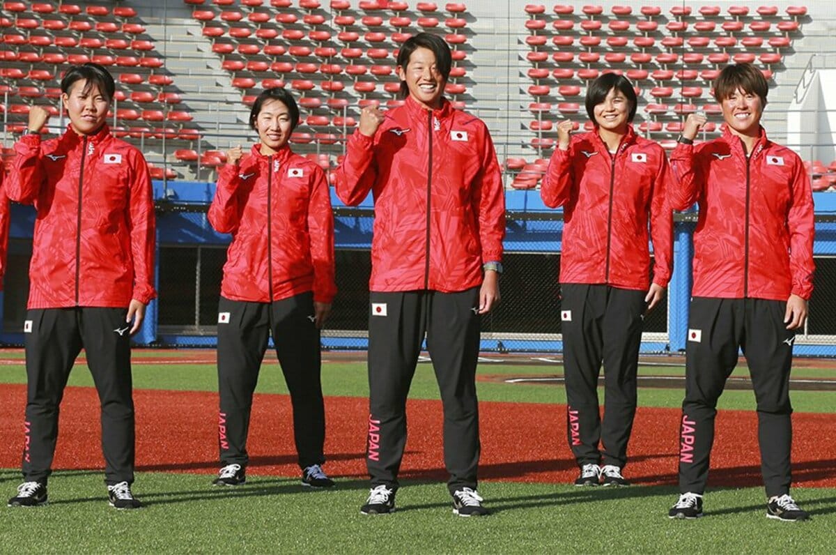 女子ソフトボール日本代表 異例の 捕手3人制 戦略とは 上野の413球 から13年越し 連覇 のカギを握るのは ソフトボール Number Web ナンバー