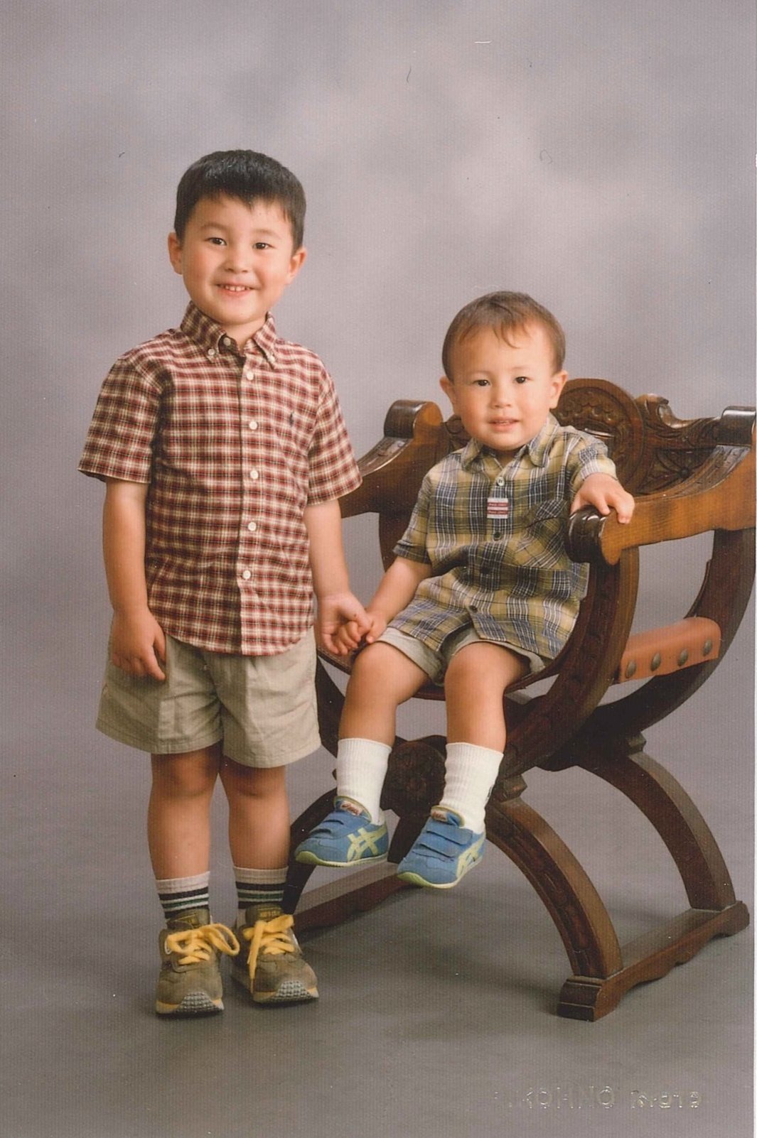 塁と藍の幼少時代（母・小百合さん提供）