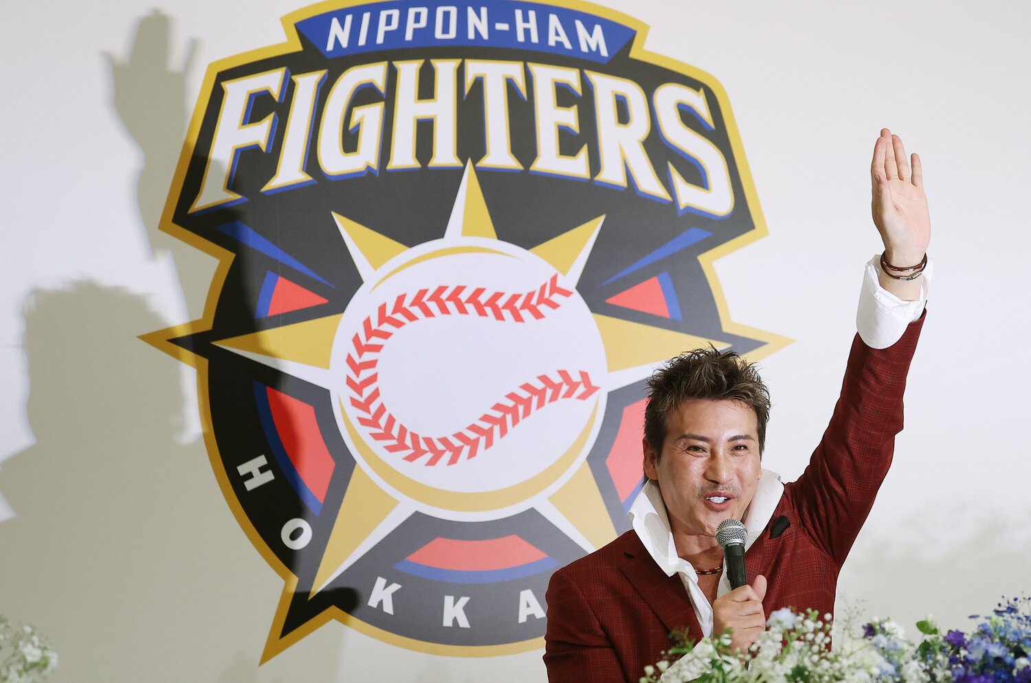 監督就任会見で「レギュラーなんてひとりも決まっていません」と語った新庄剛志監督　©︎JIJI PRESS