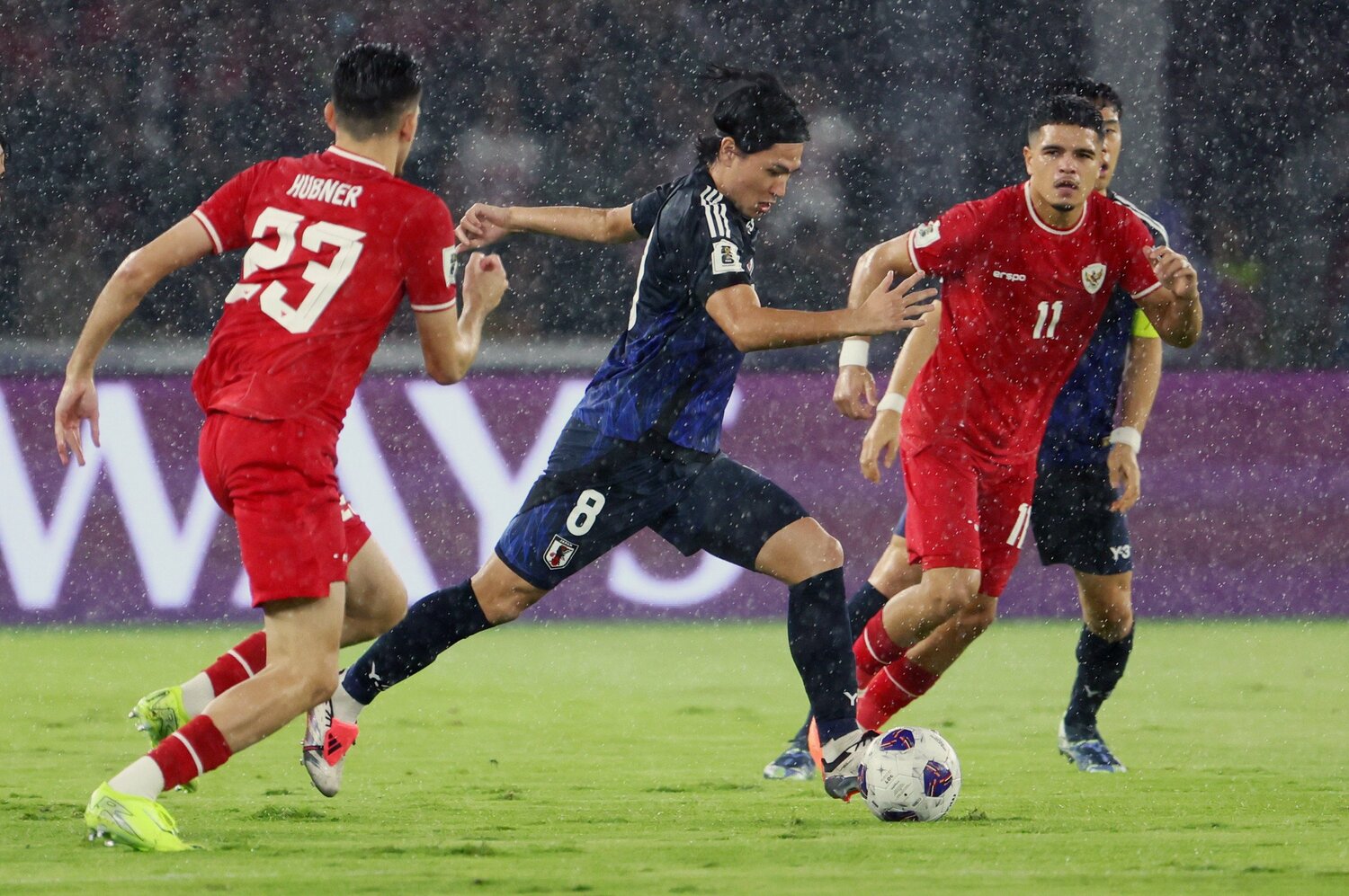 2点目を挙げるなど躍動した南野拓実　©JIJI PRESS