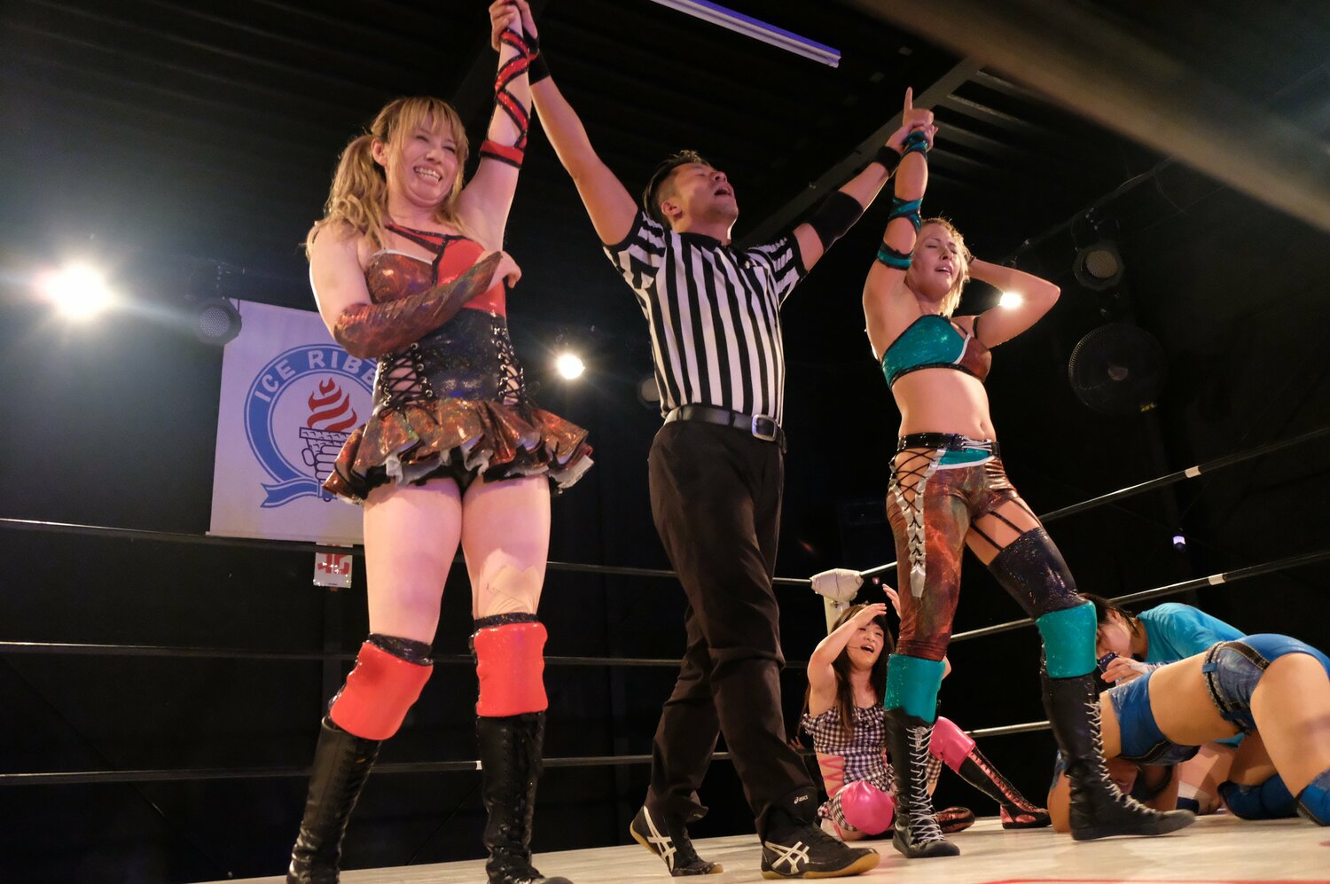 アイスリボン時代のジュリアとテキーラ沙弥。二人はタッグパートナーだった