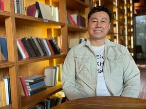 スパイと呼ばれた韓国人「日本に行くために22歳で結婚した」韓国でエリート大学生だった盧廷潤はなぜJリーガーになったのか「広島は本当にいいチームだった」