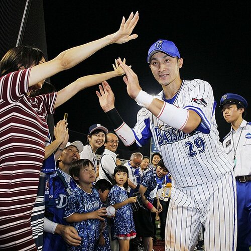 Under Armour オリックス時代伊藤光選手リストバンド 22番 ネイビー オリックスからDeNA移籍の伊藤光。“生涯一捕手”のこだわりは続く
