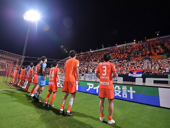 高木琢也の堅実と永井秀樹の理想。J2大宮vs.東京Vでの正反対な数字。＜Number Web＞ photograph by J.LEAGUE