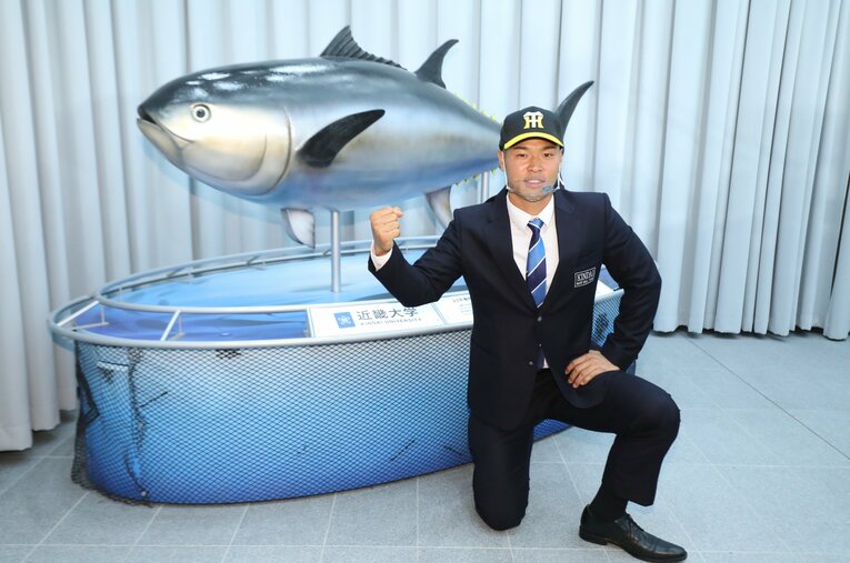 阪神にとって“超”当たり年だった2020年のドラフトで1位指名を受けた佐藤輝明。現在は中軸として活躍している ／ photograph by JIJI PRESS