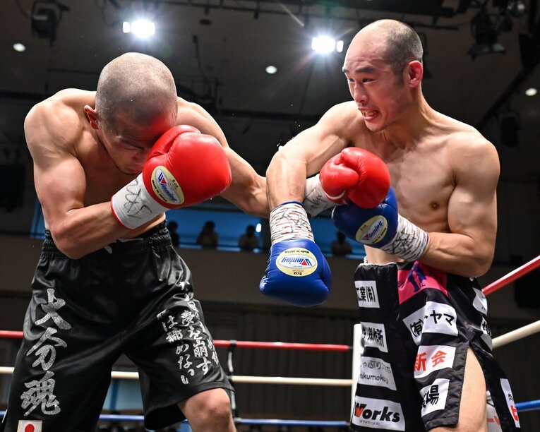 昨年6月、麻生興一に勝利し、東洋太平洋スーパーライト級王者に　©AFLO