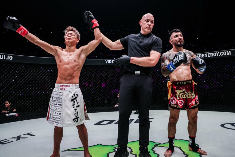 武尊vs.デニス・ピューリック。11月16日、有明アリーナ　©ONE Championship