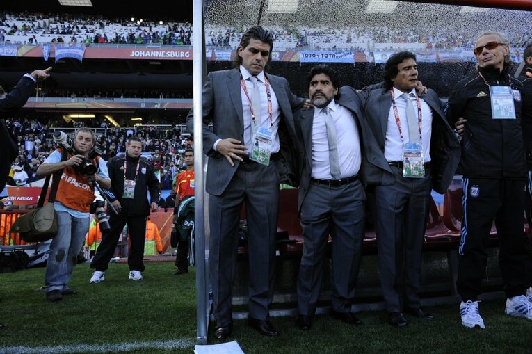 マラドーナ監督　©JMPA