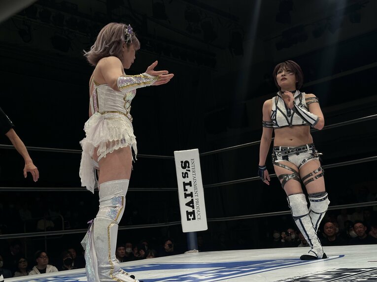 安納サオリvs中野たむ　©Norihiro Hashimoto