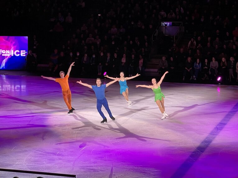 5月5日の「スターズオンアイス」カナダにて　©Akiko Tamura