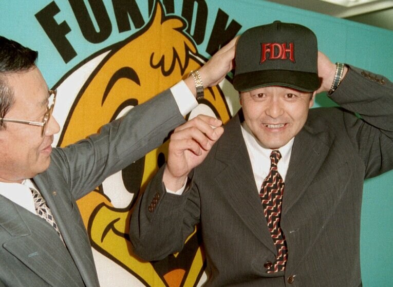 1996年オフ、ダイエー入りした田村藤夫　©︎KYODO