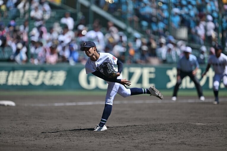 末吉良丞と「左右のダブルエース」と言えるほどの存在となった新垣有絃　©Hideki Sugiyama