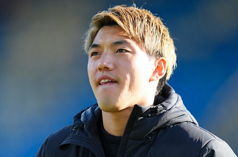 フライブルクで多くの得点に絡む堂安律。サイドハーフとして新境地を開拓したアタッカーに、フランクフルトが熱視線を寄せているという ／ photograph by Pau Barrena/Getty Images