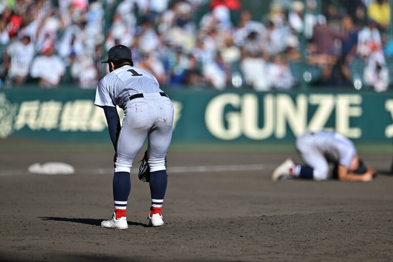 県岐阜商に敗れ、春夏連覇を逃した横浜　©Hideki Sugiyama