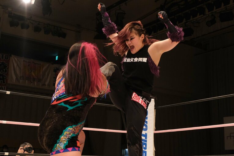 センダイガールズの11.23後楽園大会メインにて行われた「チーム200キロ」橋本千紘&優宇vsアンドラス宮城&響