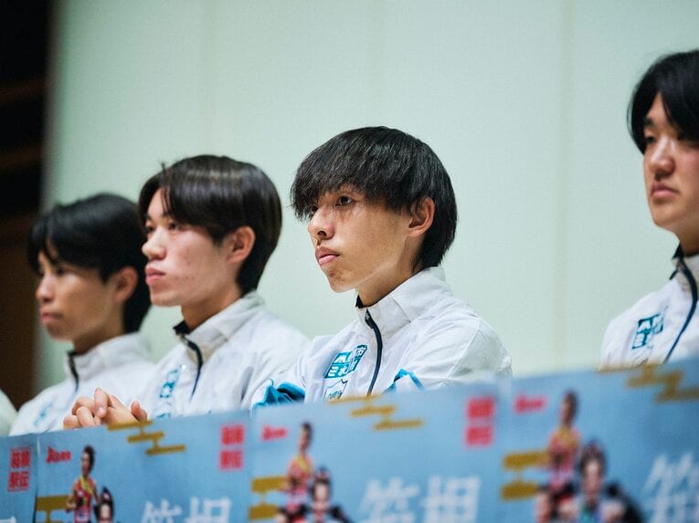 優勝会見で　©Yuki Suenaga