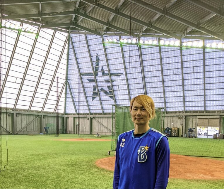 横須賀市内の二軍施設でトレーニングを続ける石川。選手やスタッフからは「まだできるよ」と激励の声がかかる　写真＝球団提供