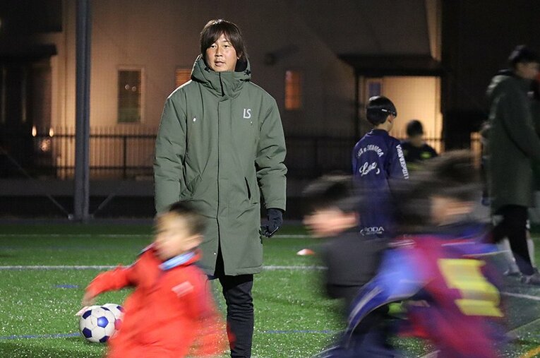 取材に応じてくれたFCトリアネーロ町田の若山聖祐監督。20年には全国制覇を達成している ／ photograph by Masayuki Sugizono