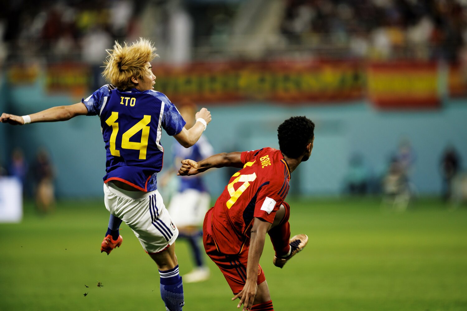 堂安のゴールを導き出した伊東のプレス ©Kiichi Matsumoto/JMPA