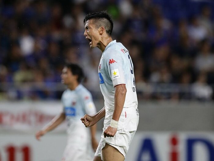 札幌・都倉賢、32歳にして覚醒中。「自分の取り扱い方が分かった」<Number Web> photograph by J.LEAGUE