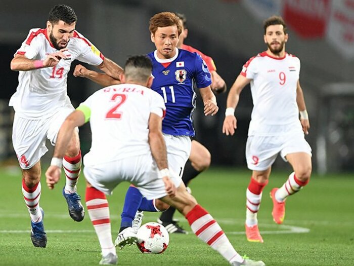 乾貴士の成長、福西崇史が高評価！「余裕があるから変化をつけられた」＜Number Web＞ photograph by Asami Enomoto