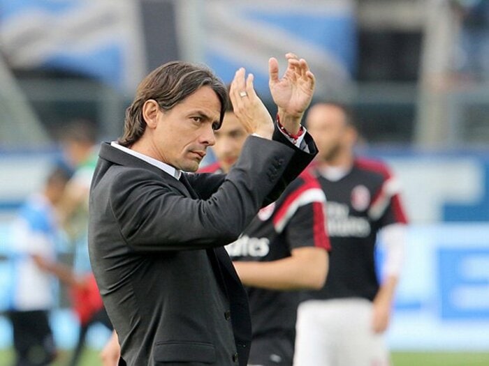 セリエA、監督たちの“大交代時代”。ミラン、ナポリは後任も茨の道か。＜Number Web＞ photograph by AFLO