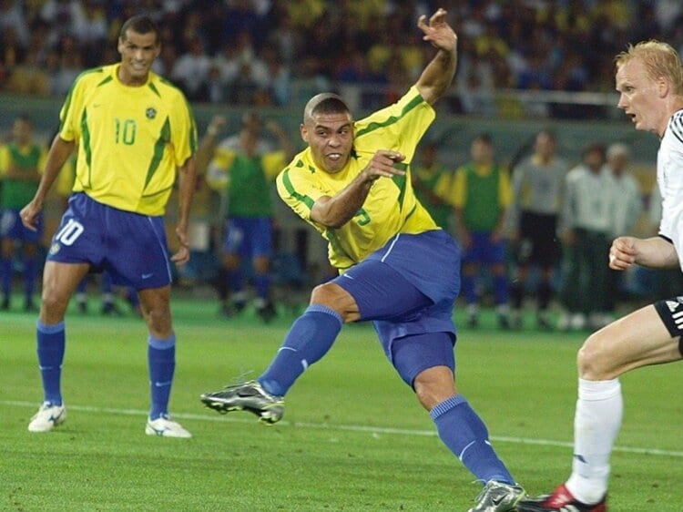 サッカーW杯秘話》鬼軍曹のブラジル監督が下した決断の真相…“重傷の