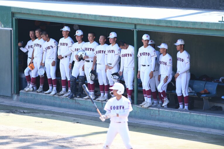 8月30日、広陵の新チーム初戦。ベンチの様子 ©Kota Inoue