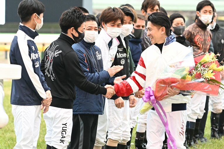 国内最終騎乗日の様子　©Keiji Ishikawa