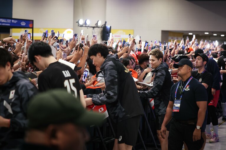 フィリピンのバレーボールファンの心を掴んだ日本代表の戦い。パリ五輪でもそのエールはきっと力になる　©︎Takahisa Hirano