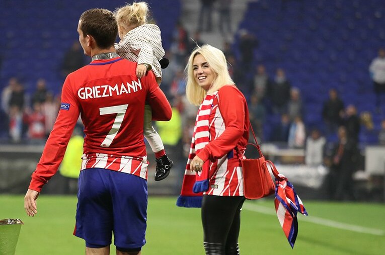 アントワン・グリーズマン＆エリカ・チョペレナ ／ photograph by Getty Images