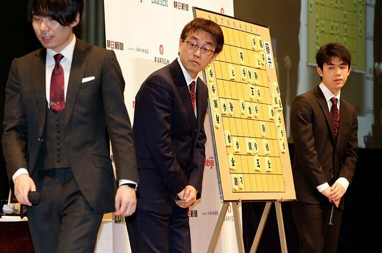 佐藤天彦、羽生善治、藤井聡太 ／ photograph by Tadashi Shirasawa