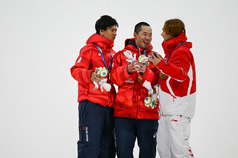 木村葵来が金メダル、木俣椋真が銀メダルを獲得した男子ビッグエア　©Nanae Suzuki／JMPA