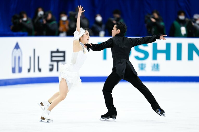 「すごい見つめられている感があって…」高橋大輔＆村元哉中が奏でる新たな関係性「音楽が鳴った瞬間、大ちゃんの目力が変わるんです」(99)