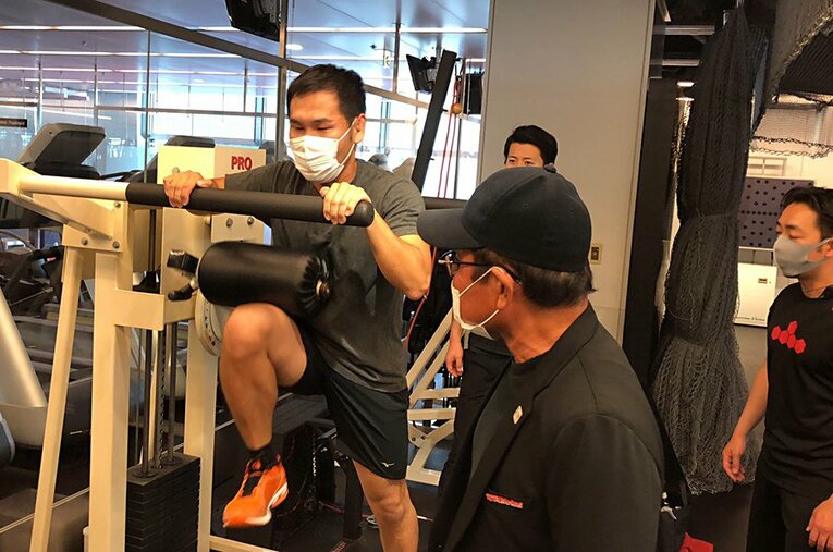 再びプロに転向し、次戦に向けてひたむきに練習を続ける37歳の高山。2005年にWBC世界ミニマム級王座を獲得し、世界王者の仲間入りを果たしている。 ／ photograph by Daiki Tanaka