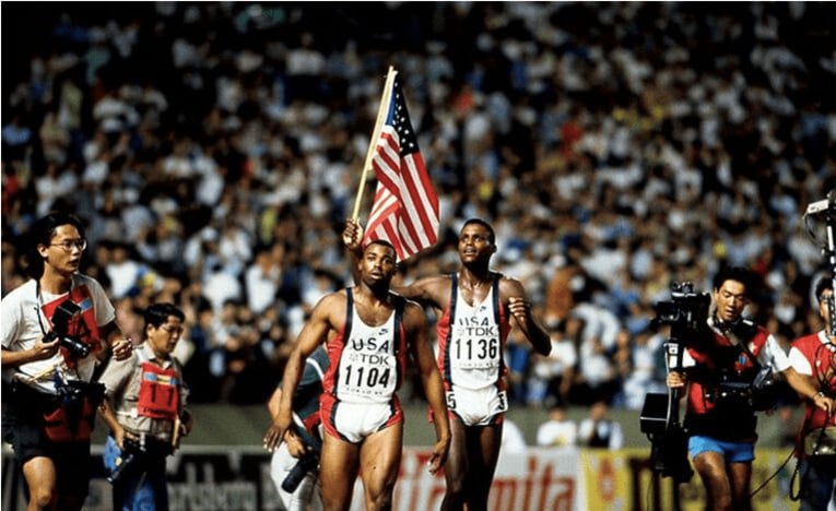 1991年の世界陸上・東京大会では100mでカール・ルイス（右）と大接戦を演じ9.87で銀メダルを獲得したリロイ・バレル（右）©︎Naoya Sanuki