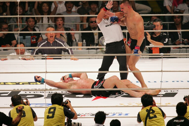 ミルコ・クロコップvs.ヴァンダレイ・シウバ（2006年・PRIDE無差別級グランプリ準決勝）©Toshiya Kondo