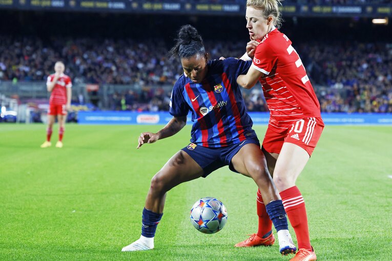 W杯ブラジル戦のウラで「バルサ女子がカンプノウで4万6967人」盛況なワケ… メッシ後に君臨する“女王”、熊谷紗希が見せた悔しさ(19)