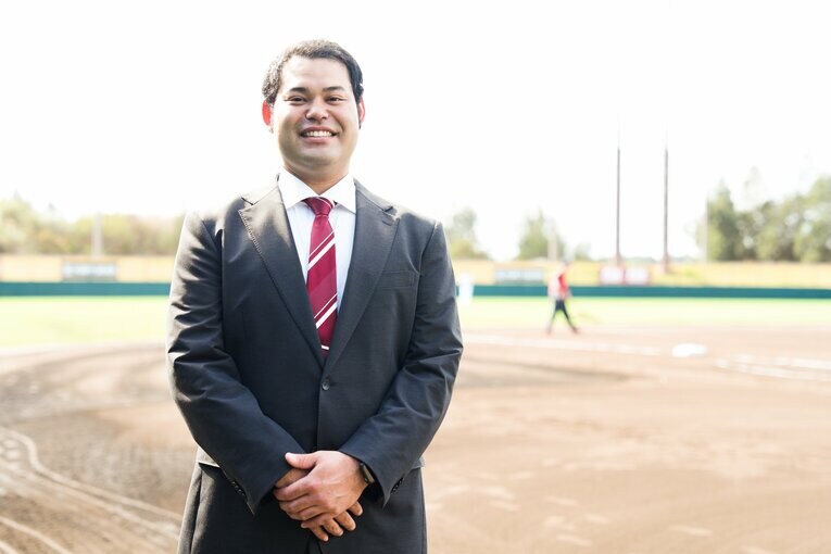 現在の岩見さん。今年から楽天スカウトに（2023年撮影）　©Rakuten Eagles