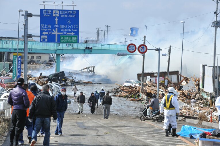 東日本大震災　©Takashi Shimizu