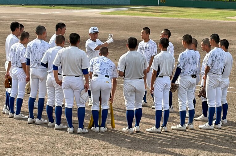57年ぶりの甲子園に挑む秋田の横手ナイン。果たして「普通の公立校」はいかに大舞台で戦うのか　©Genki Taguchi